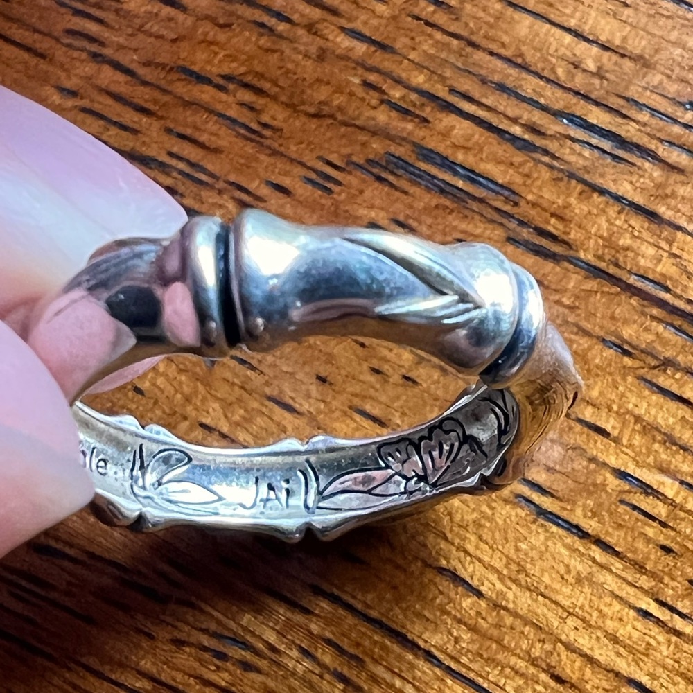 John Hardy Sterling Silver Sculpted Bamboo Leaf Ring - Picture 3 of 9